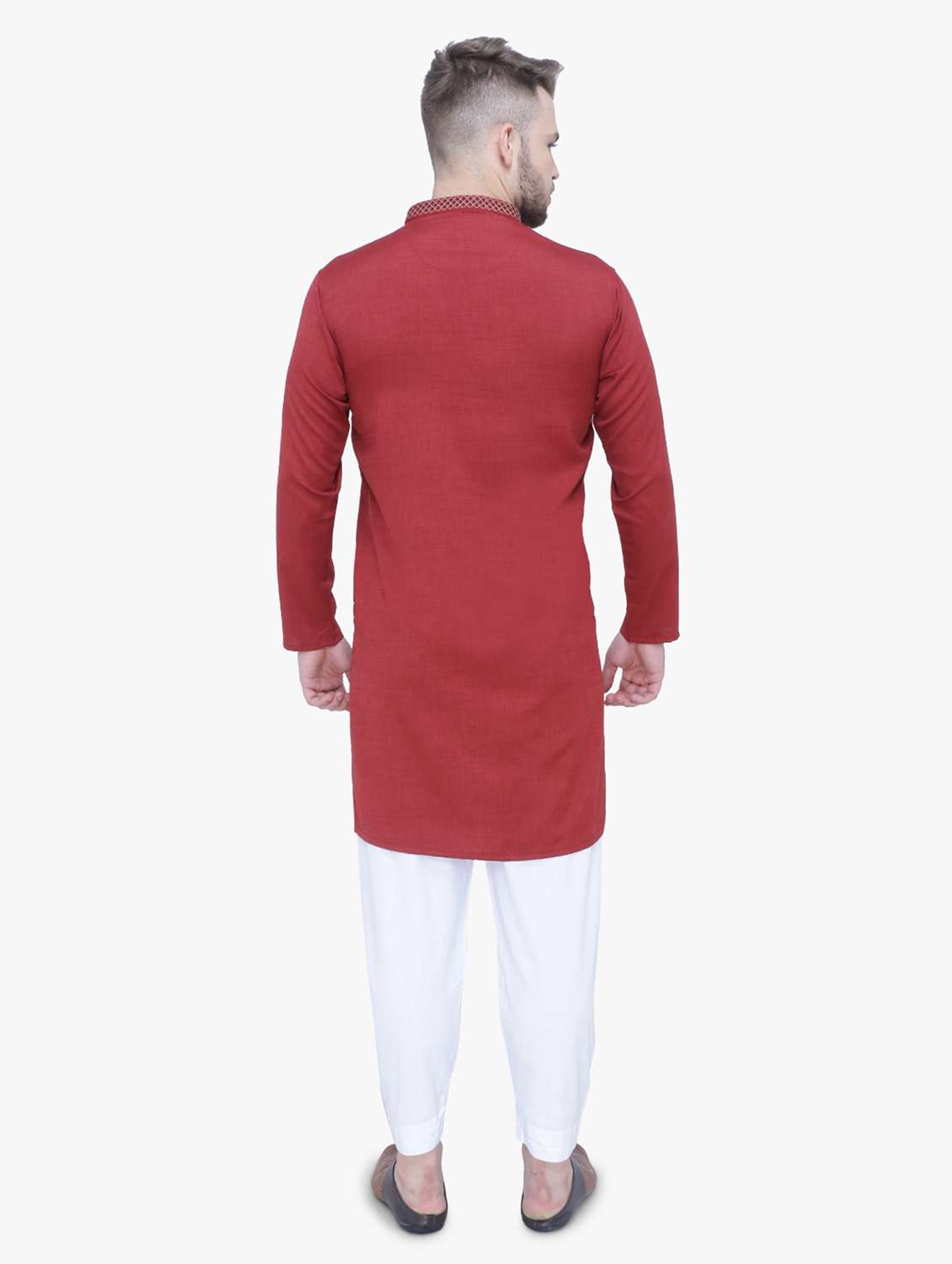 men solid mandarin neck long kurta - 22541971 -  Standard Image - 3
