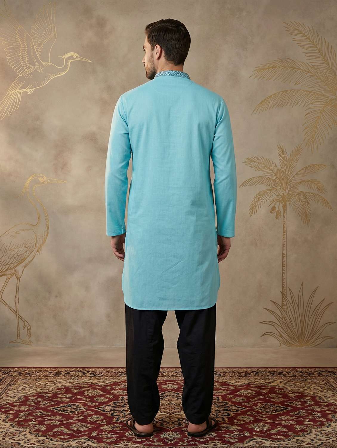 Men Solid Mandarin Neck Long Kurta - 22541975 -  Standard Image - 3