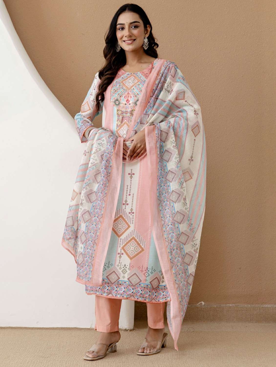 women printed three quarter sleeve kurta pant with dupatta set