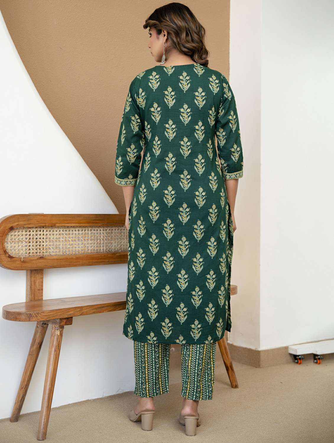 Women Printed Three Quarter Sleeve Kurta Pant With Dupatta Set - 22542015 -  Standard Image - 3