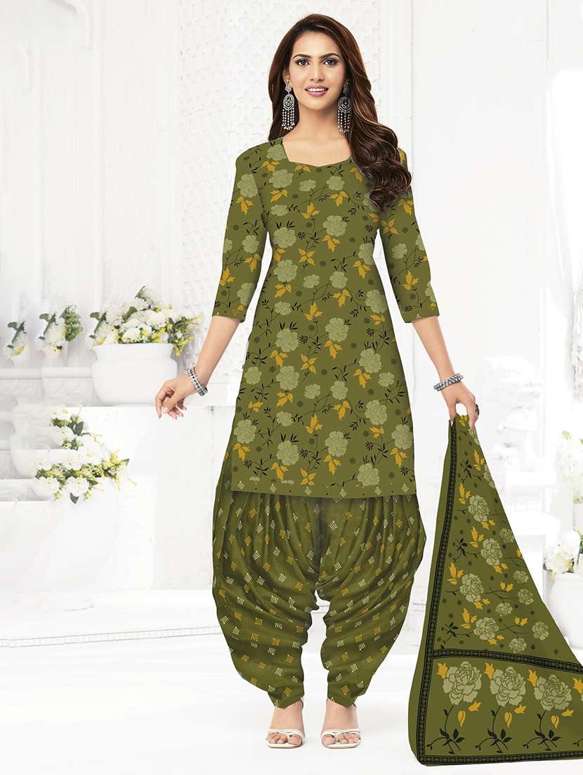 women printed three quarter sleeve kurta patiala with dupatta set