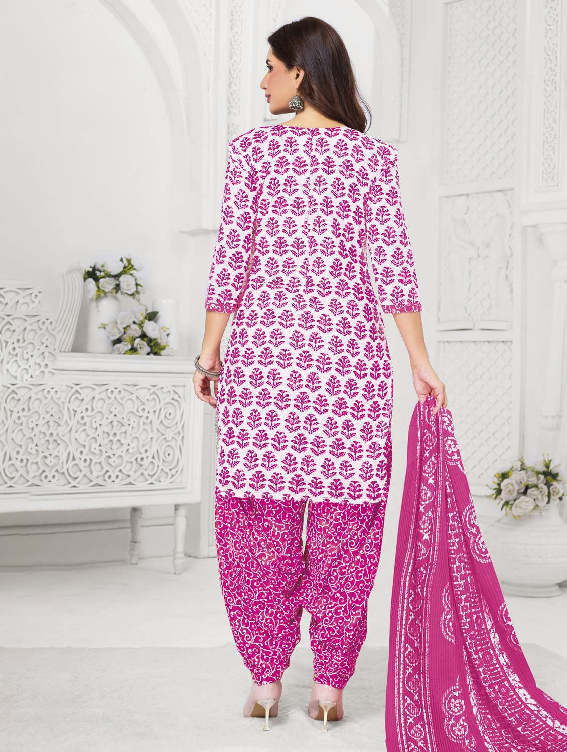 women printed three quarter sleeve kurta patiala with dupatta set - 22542135 -  Standard Image - 3