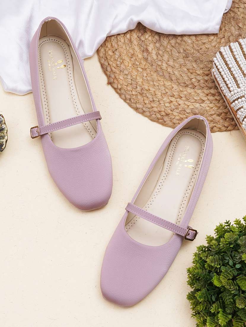 women solid slip on ballerina
