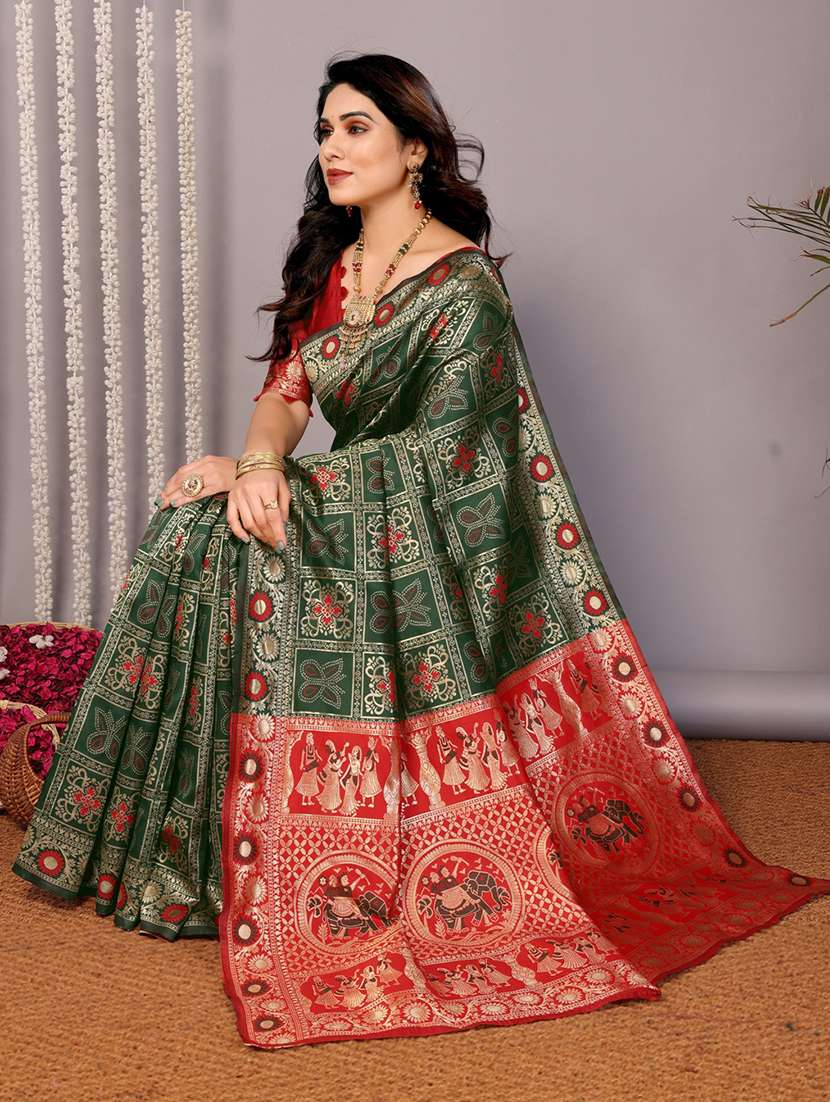 women self design banarasi saree with blouse - 22542156 -  Standard Image - 5