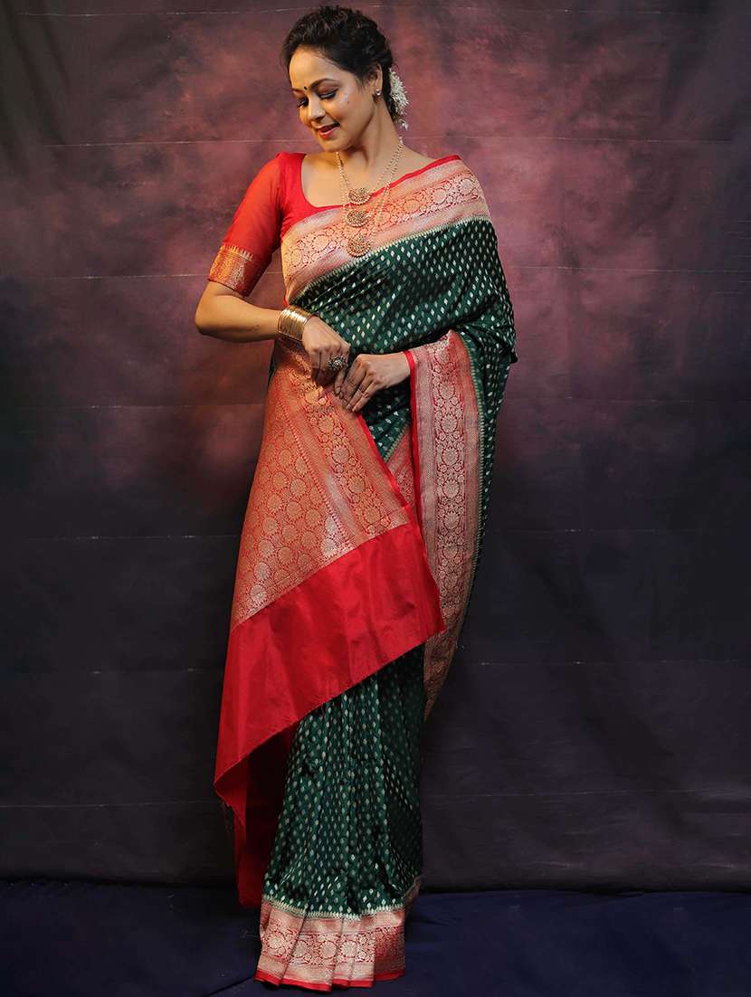 Women Self Design Banarasi Saree With Blouse - 22542163 -  Standard Image - 3