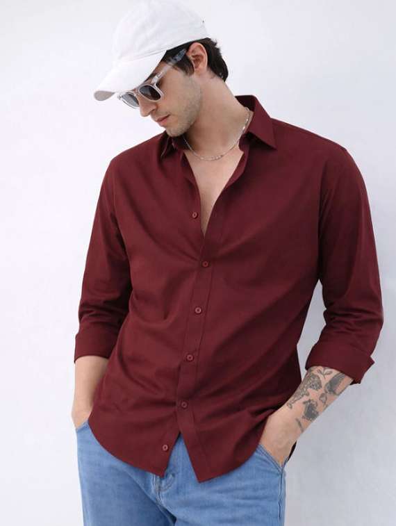 men solid collared regular fit casual shirt