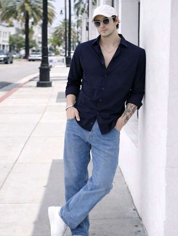 Men Solid Collared Regular Fit Casual Shirt - 22542482 -  Standard Image - 3