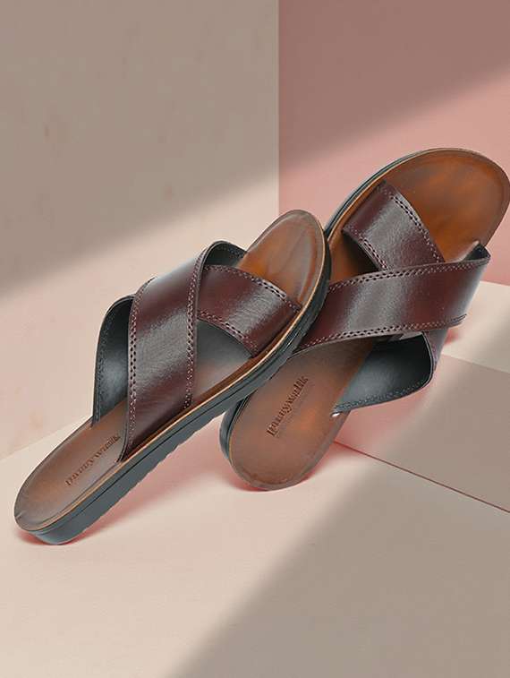 men solid slip on sandal