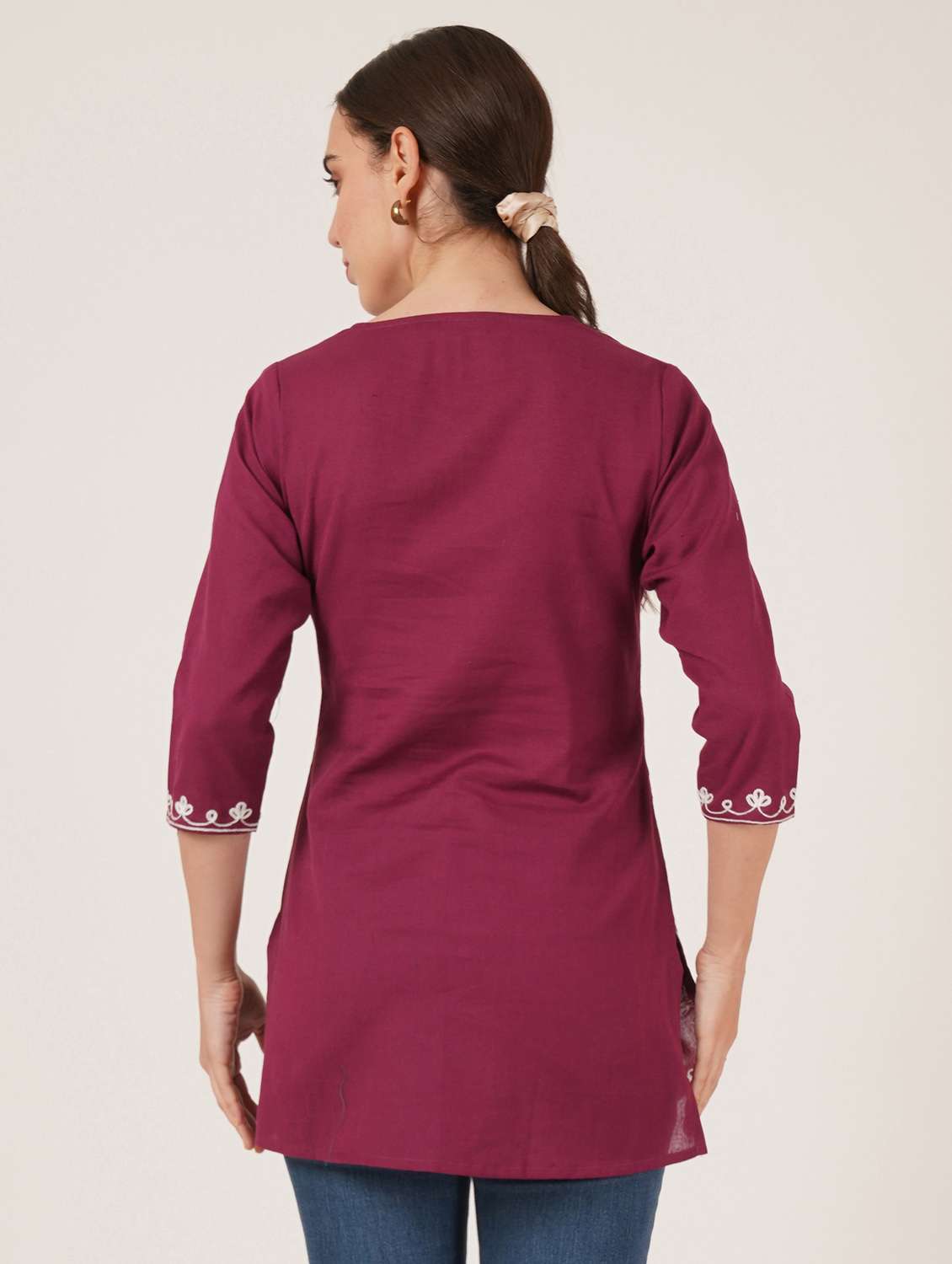 women embroidered notch neck straight kurti - 22542844 -  Standard Image - 3