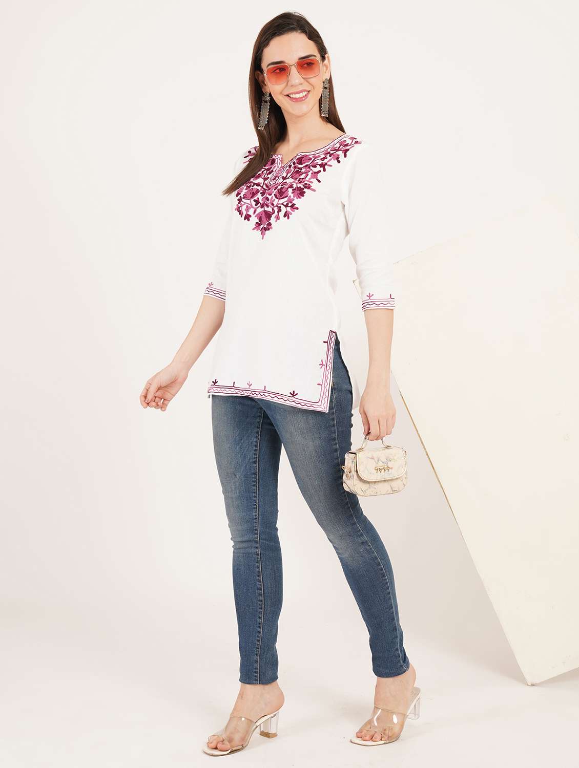 women embroidered notch neck straight kurti - 22542862 -  Standard Image - 5