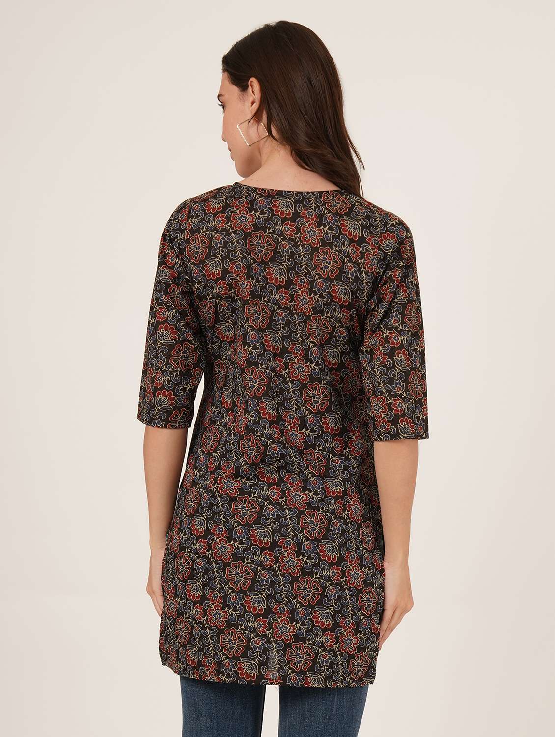Women Printed Three Quarter Sleeve Straight Kurti - 22542876 -  Standard Image - 3