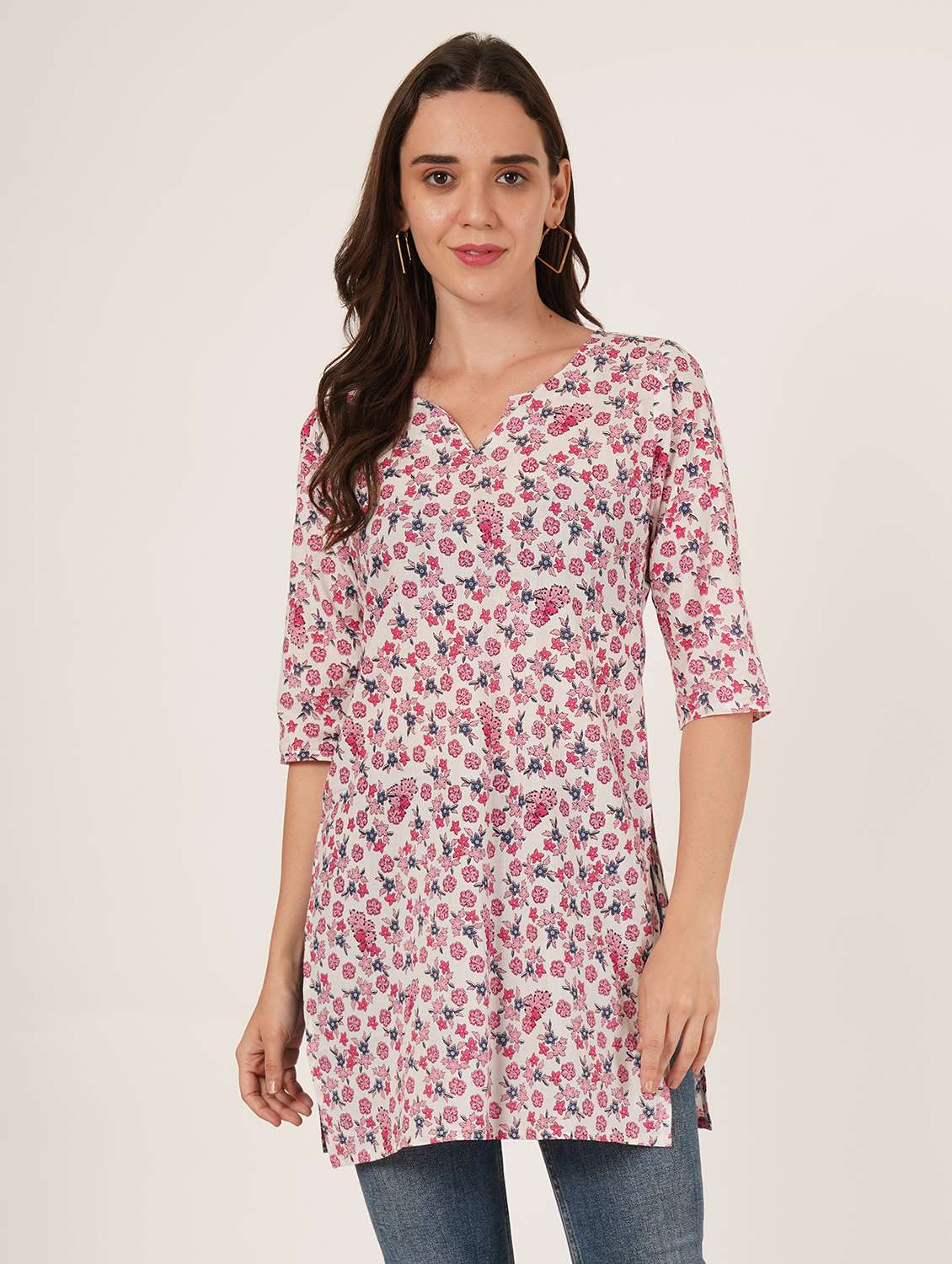 women printed three quarter sleeve straight kurti