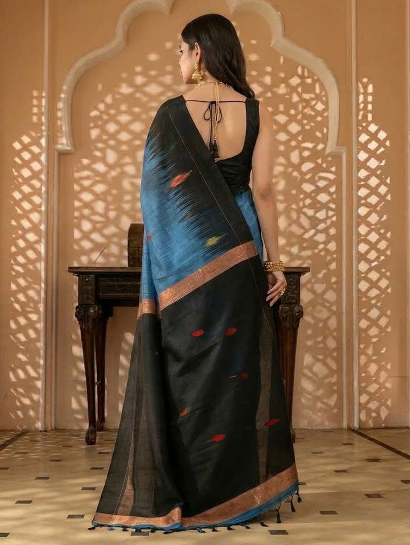 women self design handloom saree with blouse - 22543050 -  Standard Image - 3