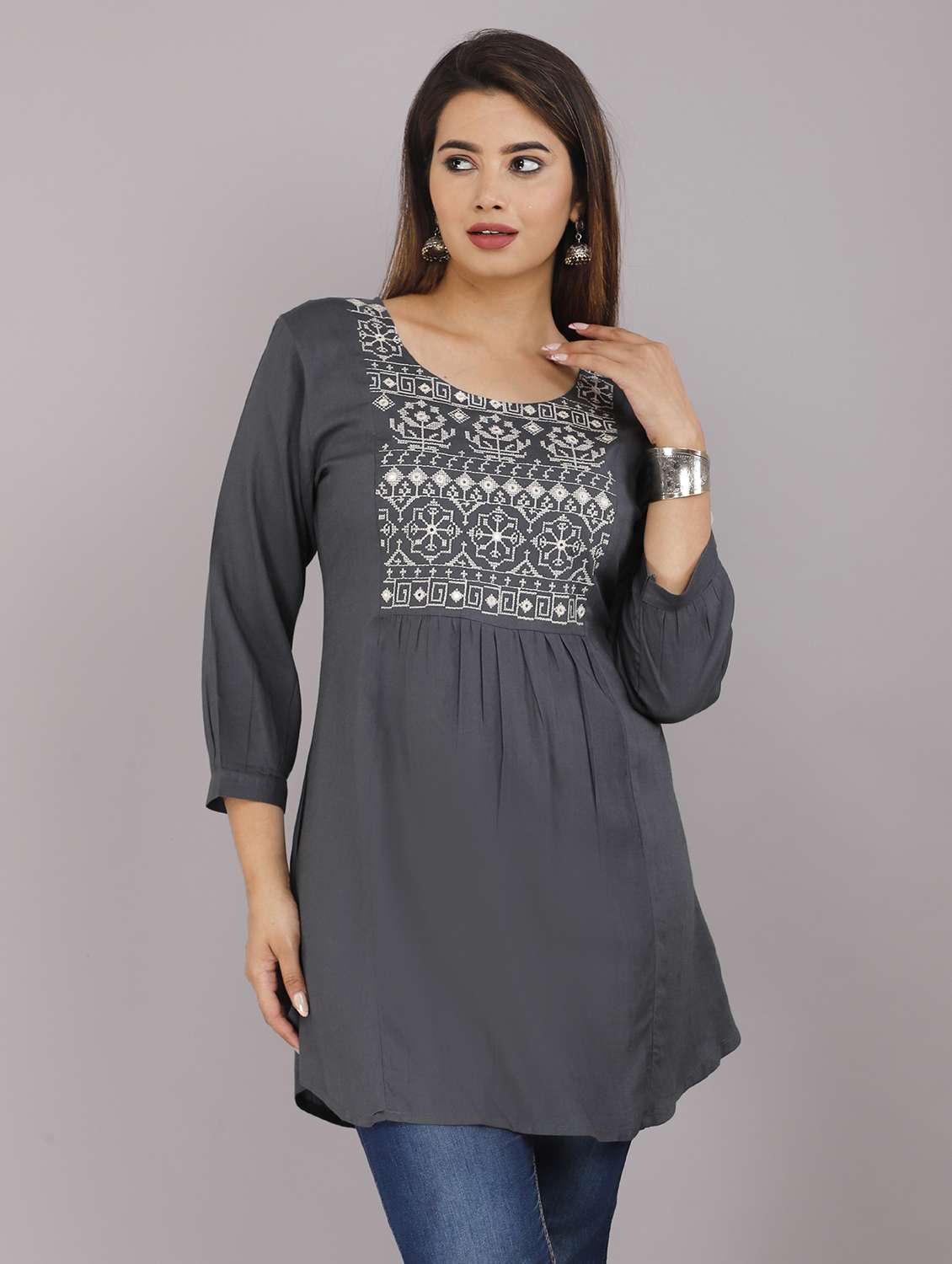 grey rayon solid regular fit round neck three quarter sleeves top