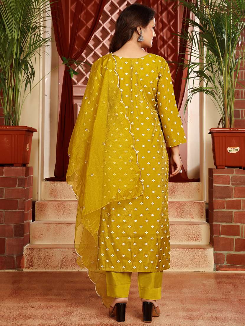 women printed three quarter sleeves kurta pant set with dupatta - 22543462 -  Standard Image - 3