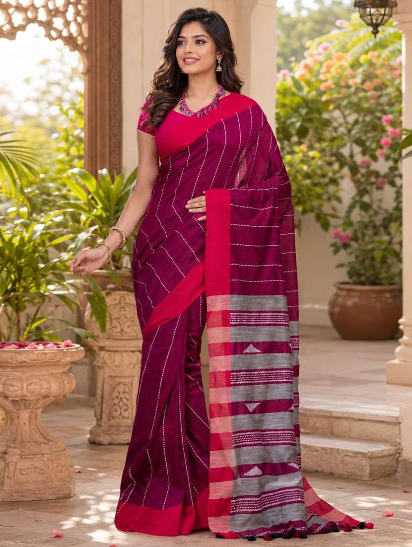women self design handloom saree with blouse