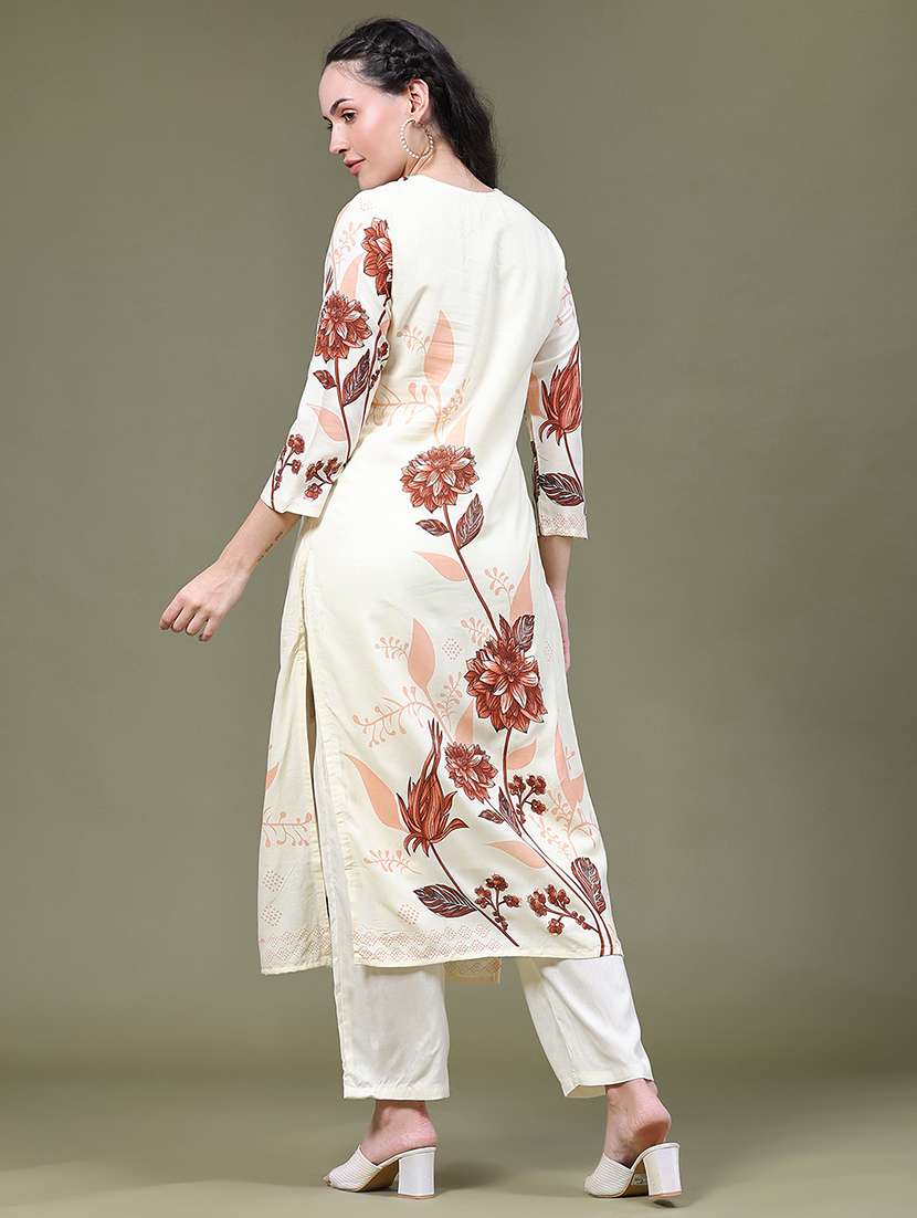 Women Printed Three Quarter Sleeves Kurta Pant Set With Dupatta - 22546258 -  Standard Image - 3
