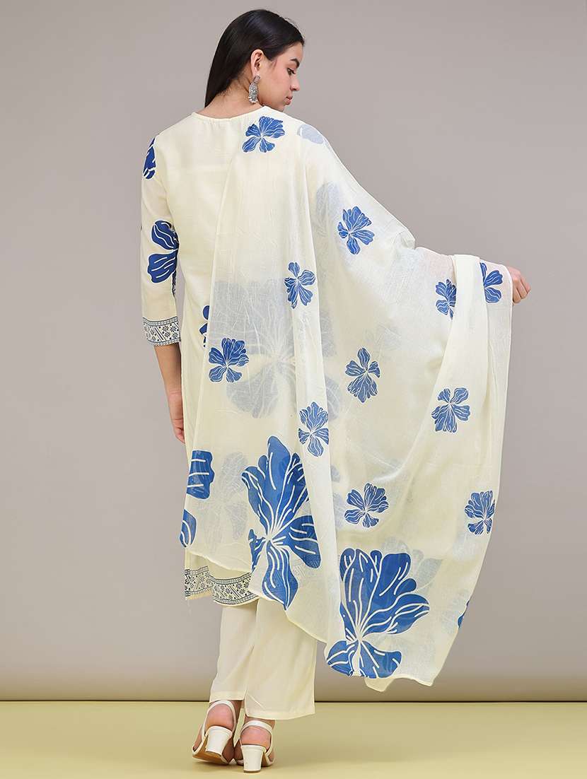 Women Printed Three Quarter Sleeves Kurta Pant With Dupatta Set - 22546265 -  Standard Image - 5
