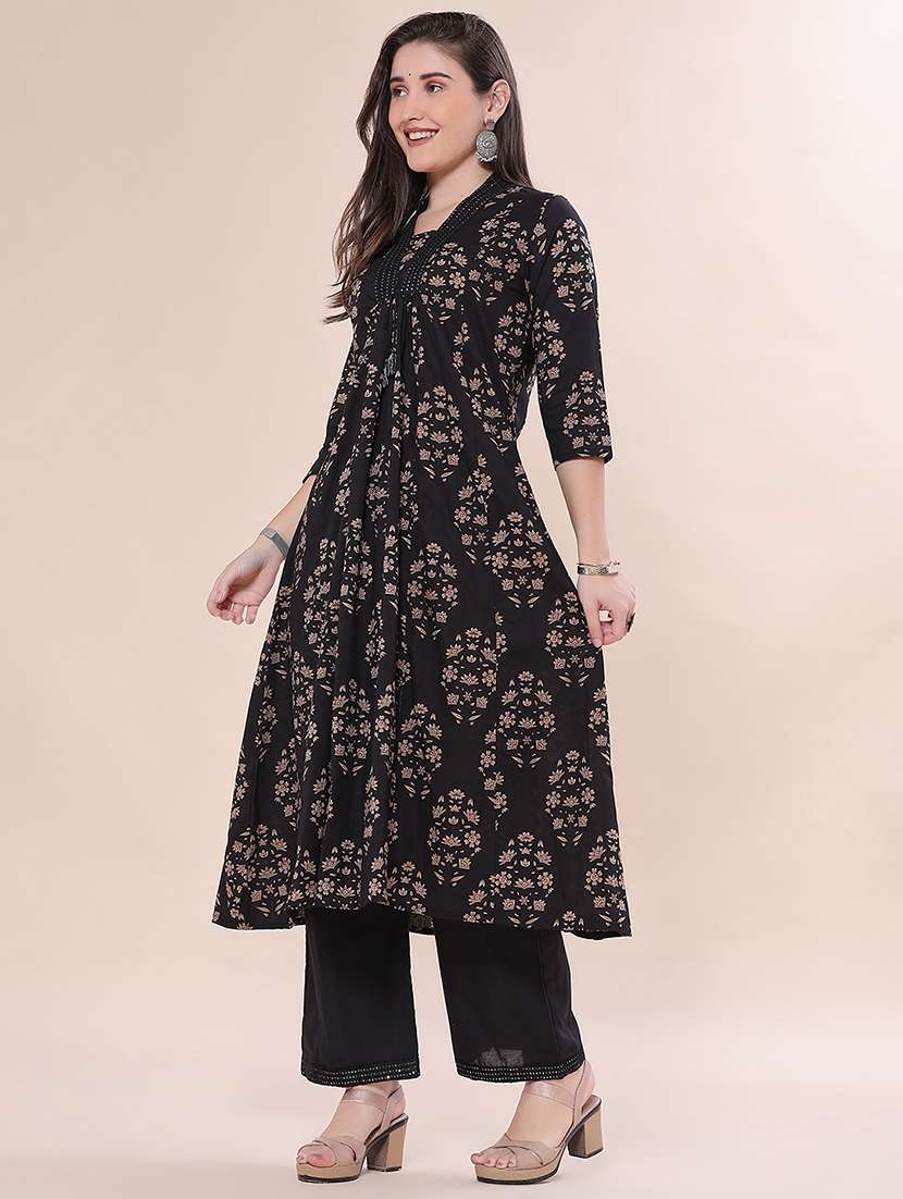 women printed three quarter sleeves kurta pant with dupatta set - 22546838 -  Standard Image - 3
