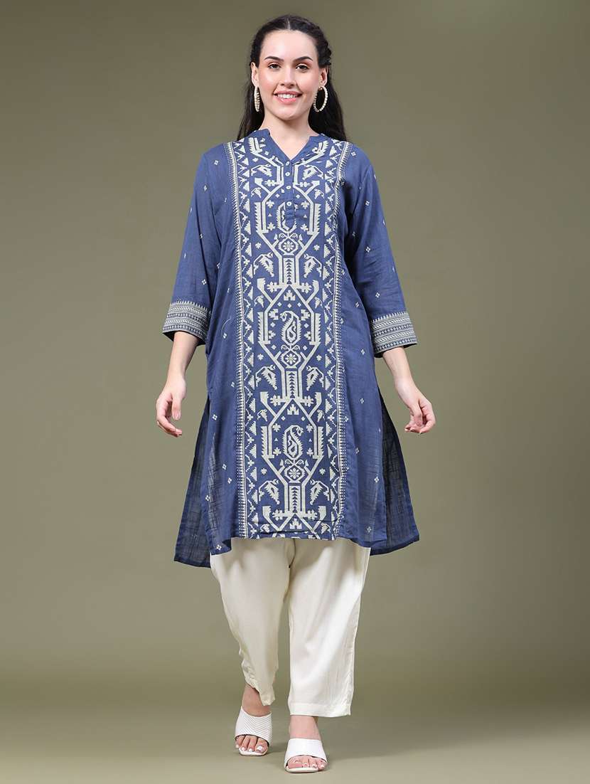 women self design three quarter sleeves straight kurta