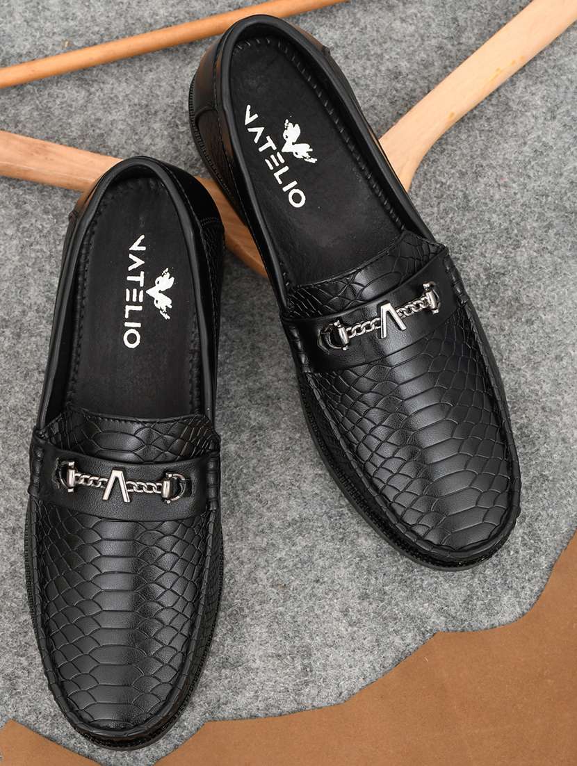 men textured slip on horsebit loafer