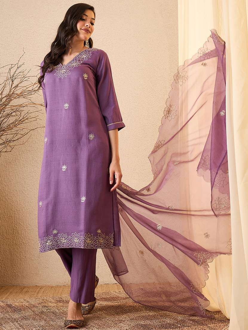 women embroidered three quarter sleeve kurta pant with dupatta set - 22548118 -  Standard Image - 3