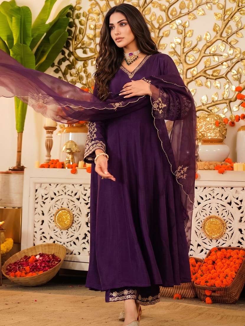 women embroidered long sleeve kurta pant with dupatta set