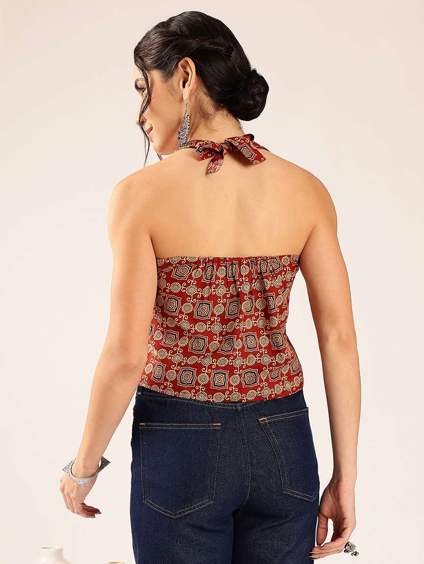 Women Printed Halter Neck Crop Top - 22548324 -  Standard Image - 3