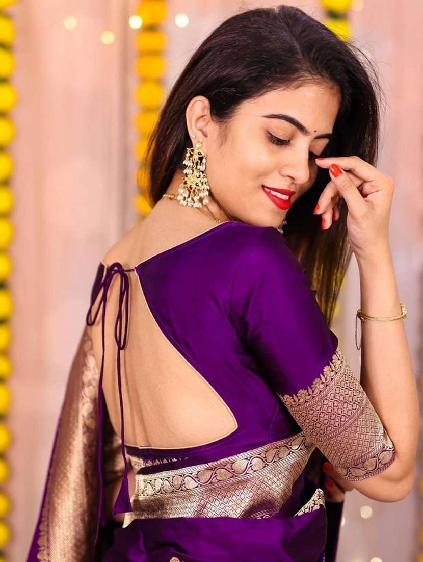 women self design banarasi saree with blouse - 22548534 -  Standard Image - 3