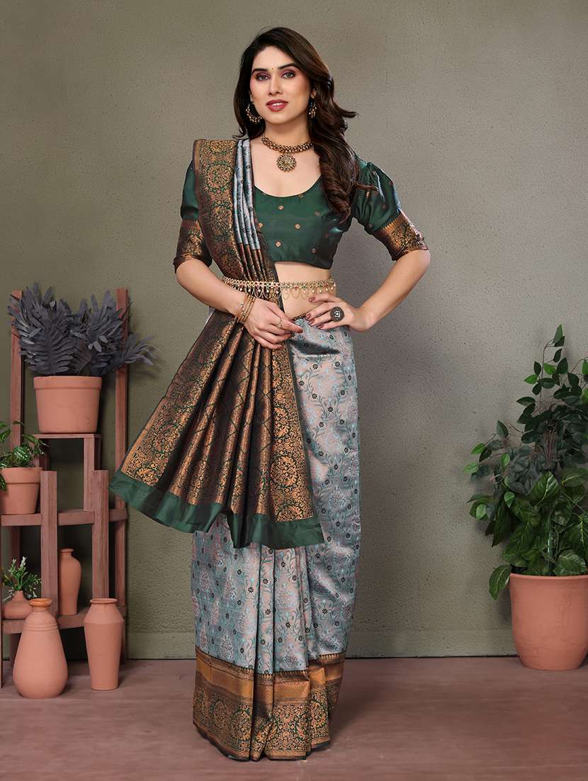 women self design banarasi saree with blouse