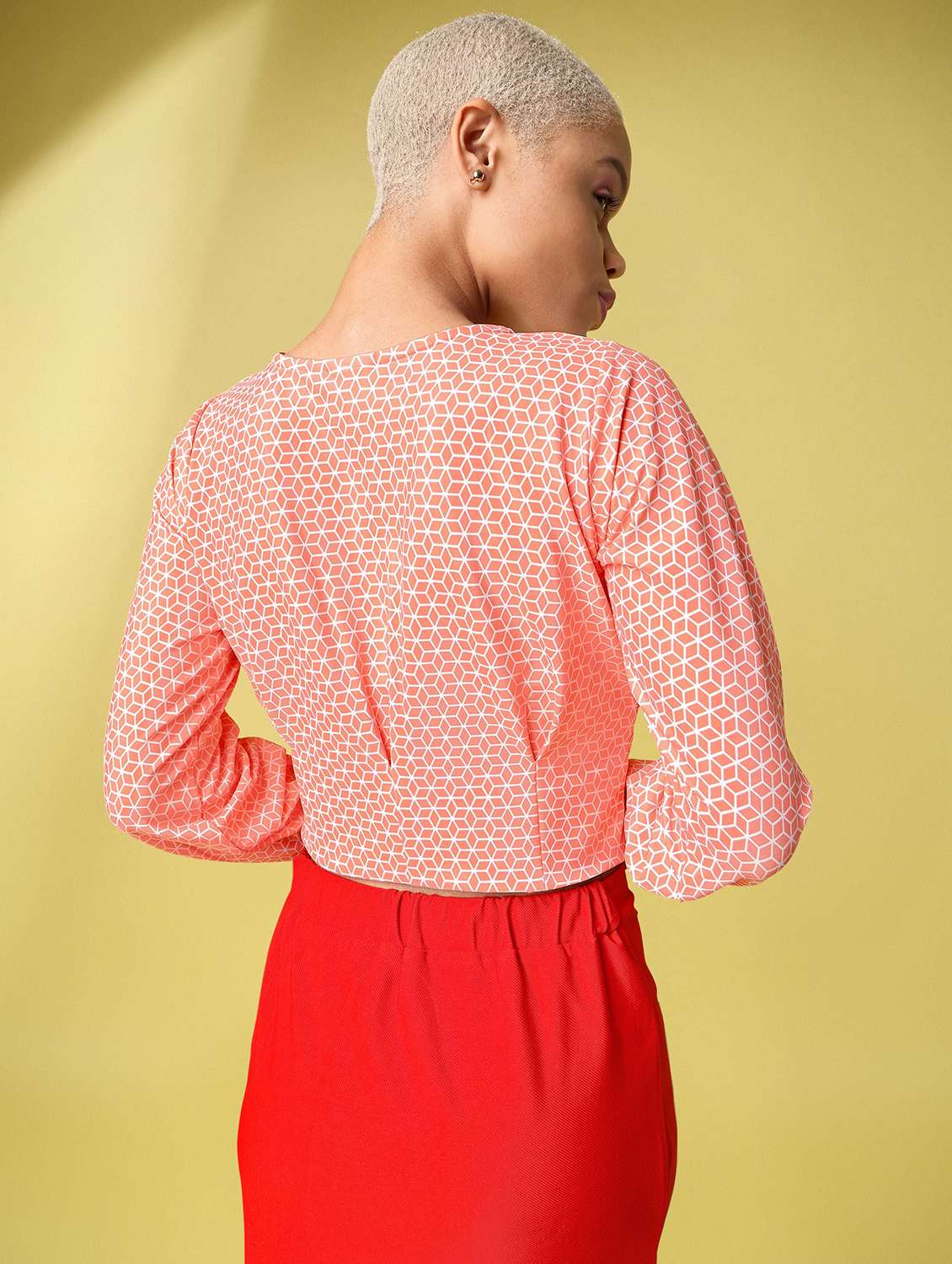 women printed long sleeves crop top - 22549012 -  Standard Image - 3