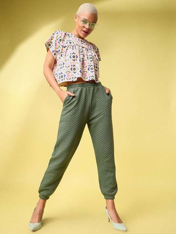 women printed short sleeves flared top - 22549016 -  Standard Image - 3