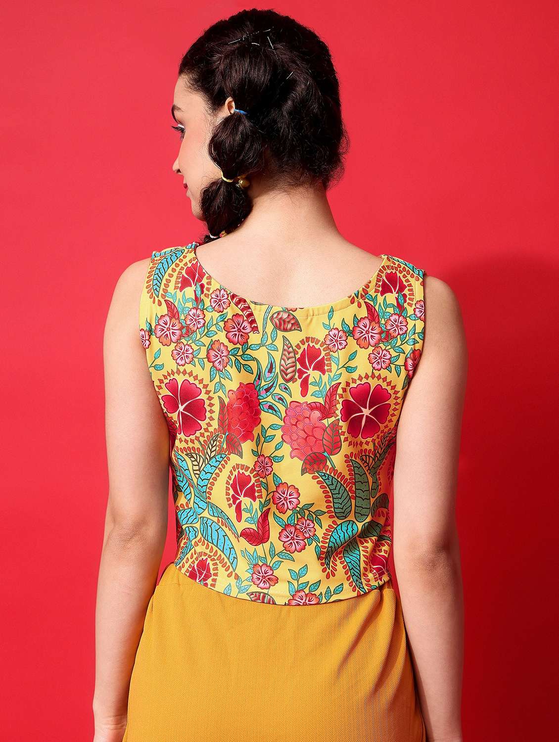women printed sleeveless crop top - 22549029 -  Standard Image - 3