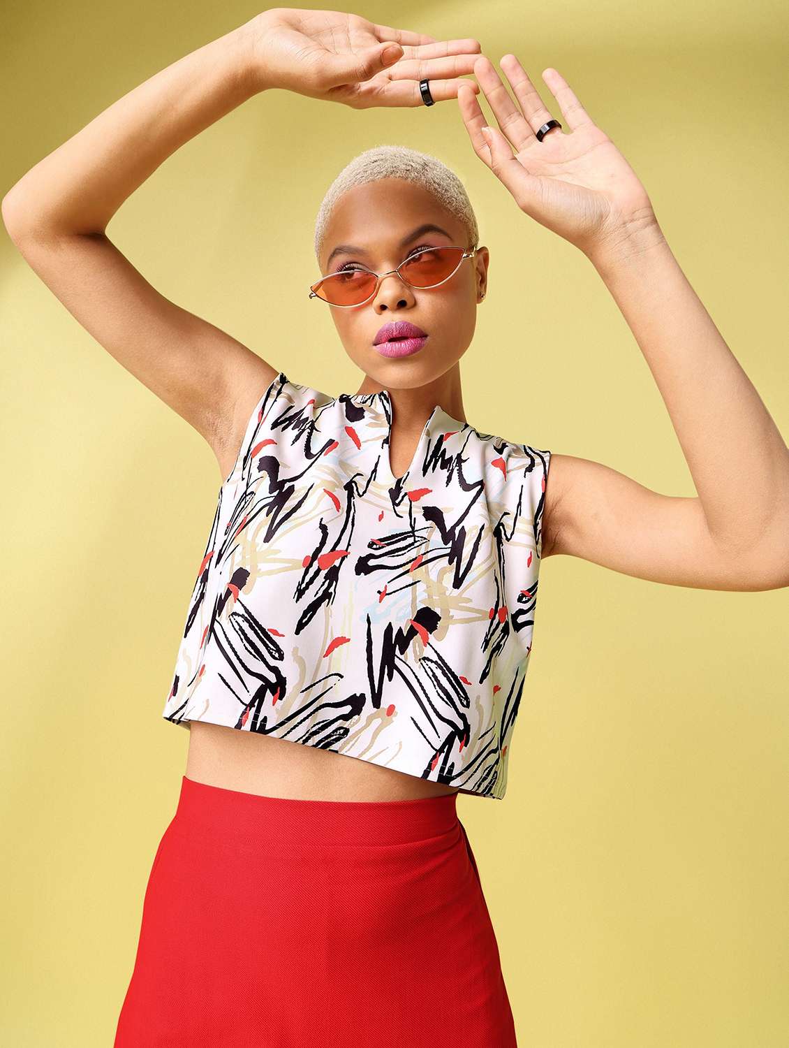 women printed sleeveless crop top