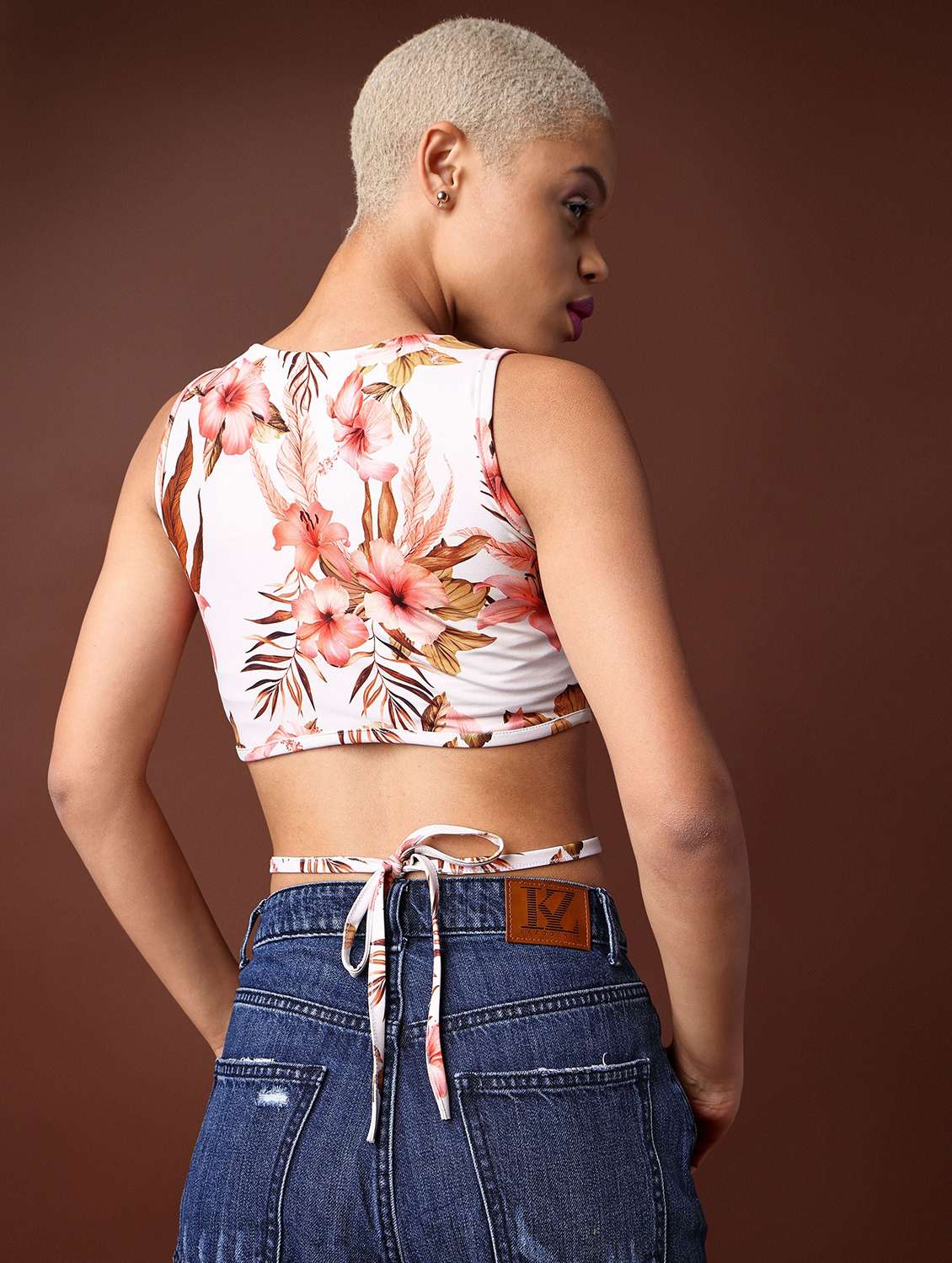 women printed sleeveless crop top - 22549047 -  Standard Image - 3