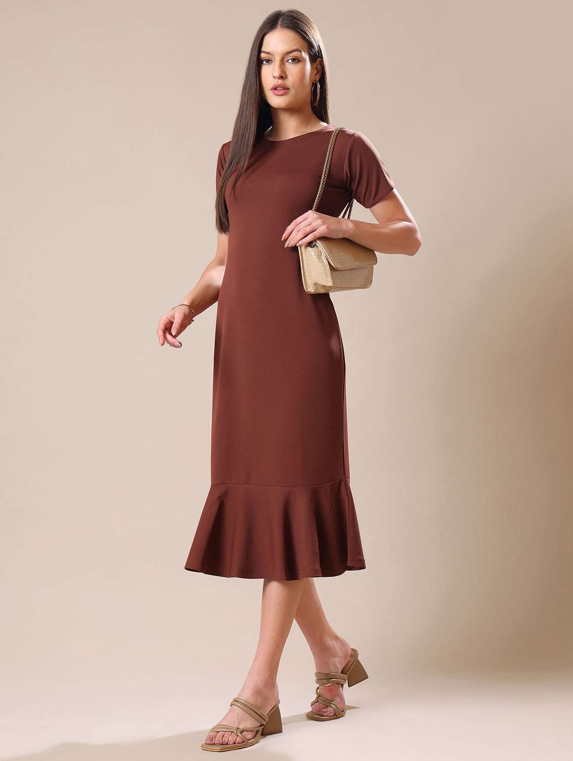 women solid short sleeves sheath dress