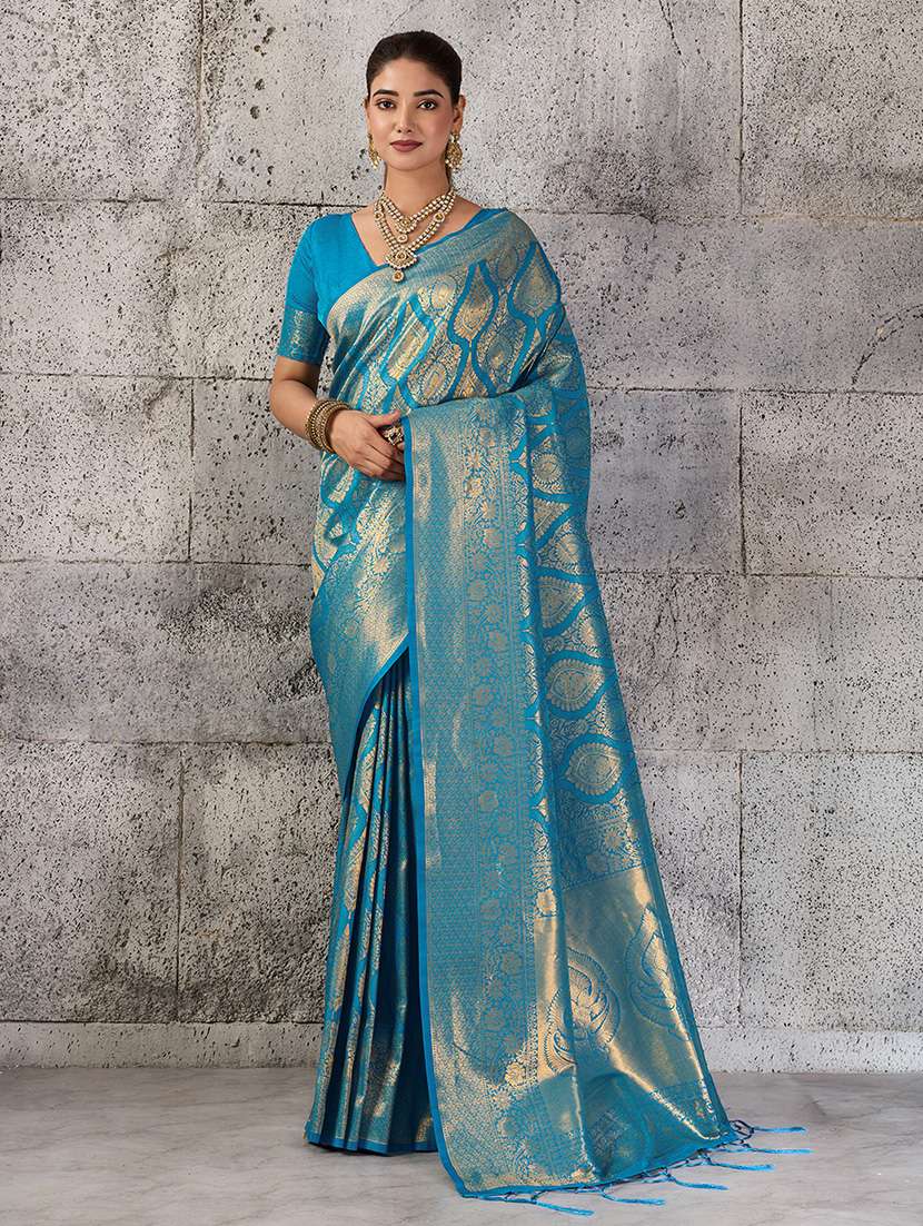 women self design kanjivaram saree with blouse