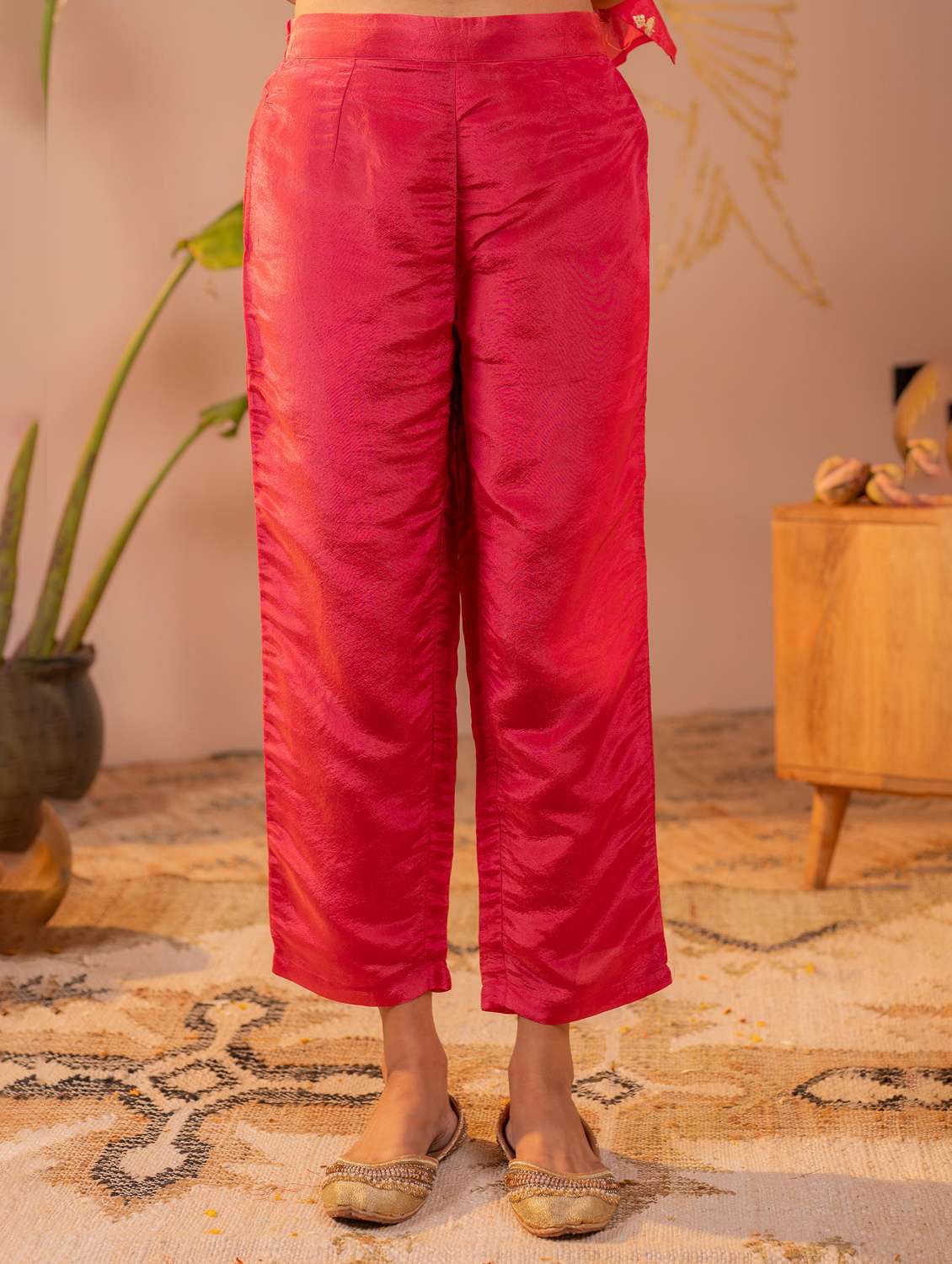 women embroidered v neck kurta pant with dupattta set - 22549968 -  Standard Image - 3
