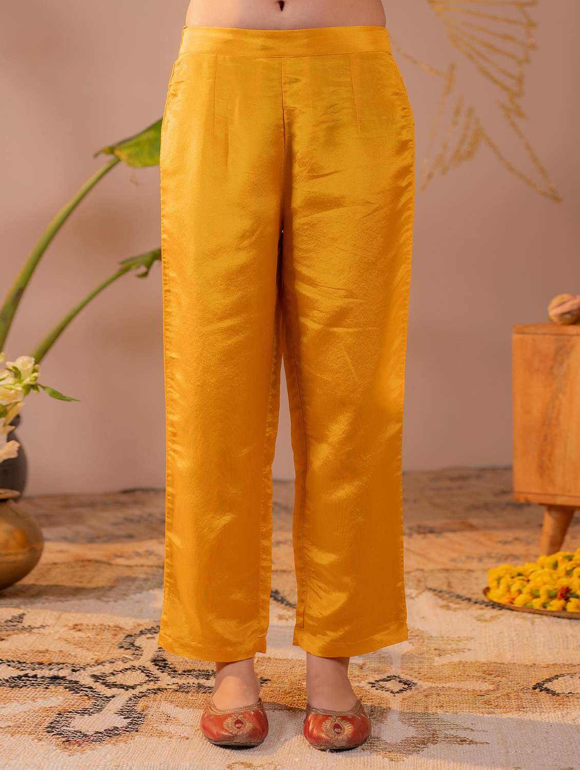 women embroidered v neck kurta pant with dupattta set - 22549969 -  Standard Image - 3