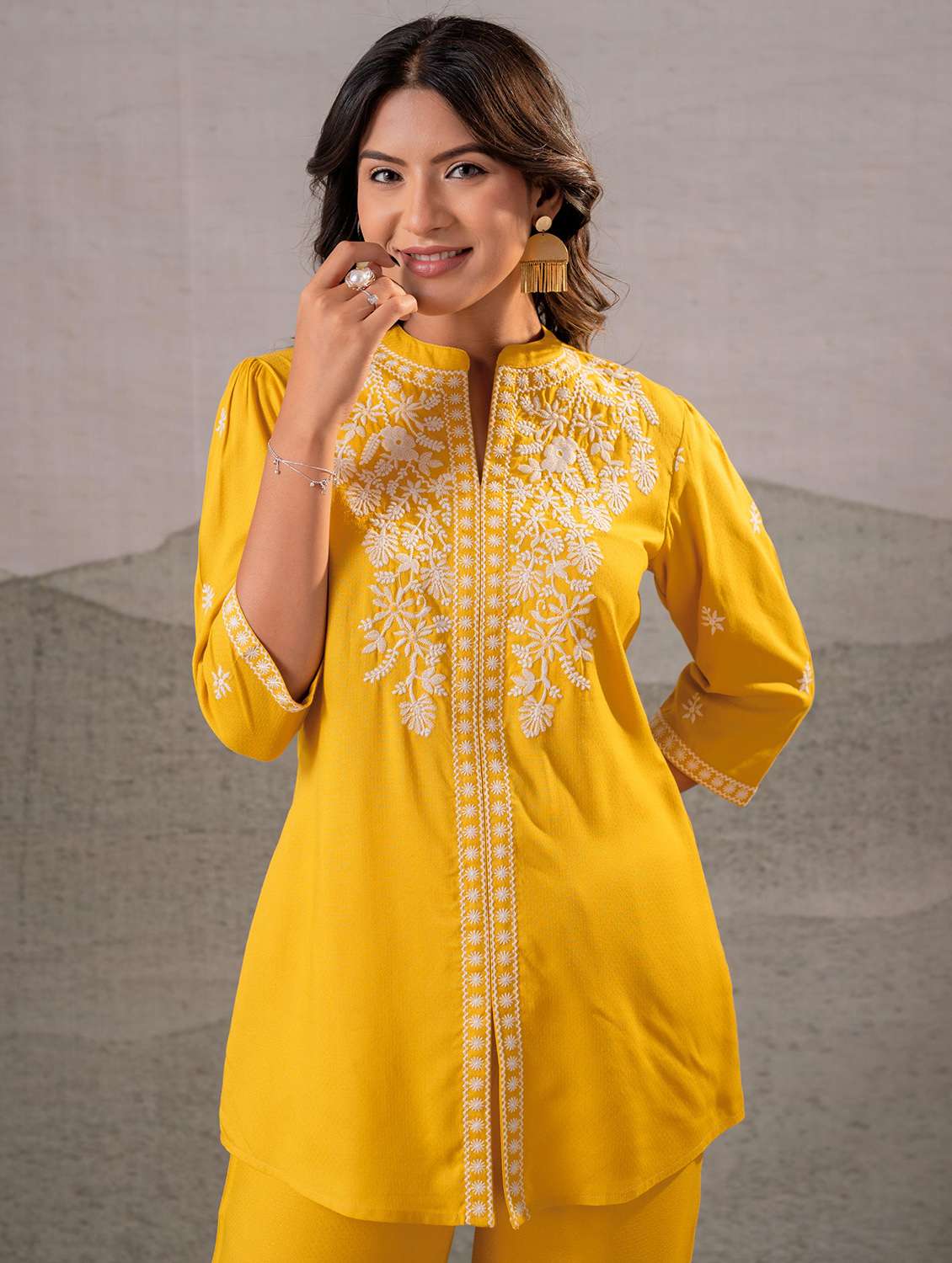 women embroidered three quarter sleeve ethnic co-ord set - 22550047 -  Standard Image - 3