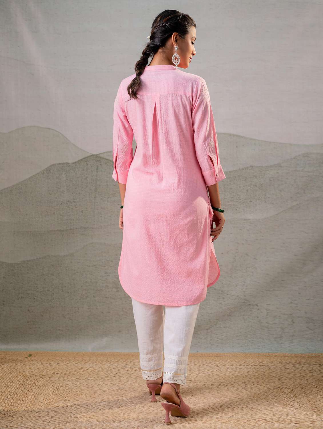 women self design three quarter sleeves straight kurta - 22550228 -  Standard Image - 3