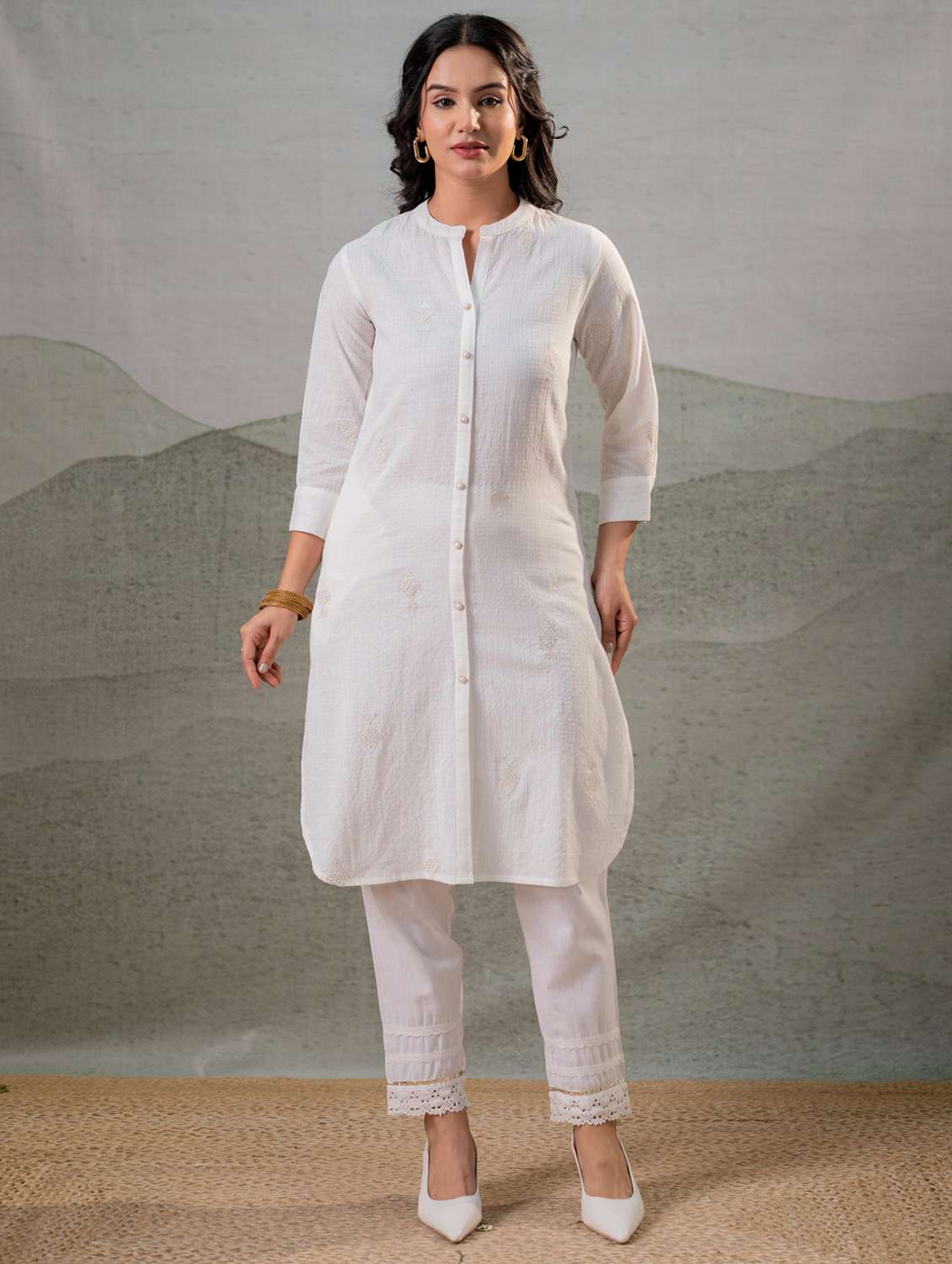 women self design three quarter sleeves straight kurta