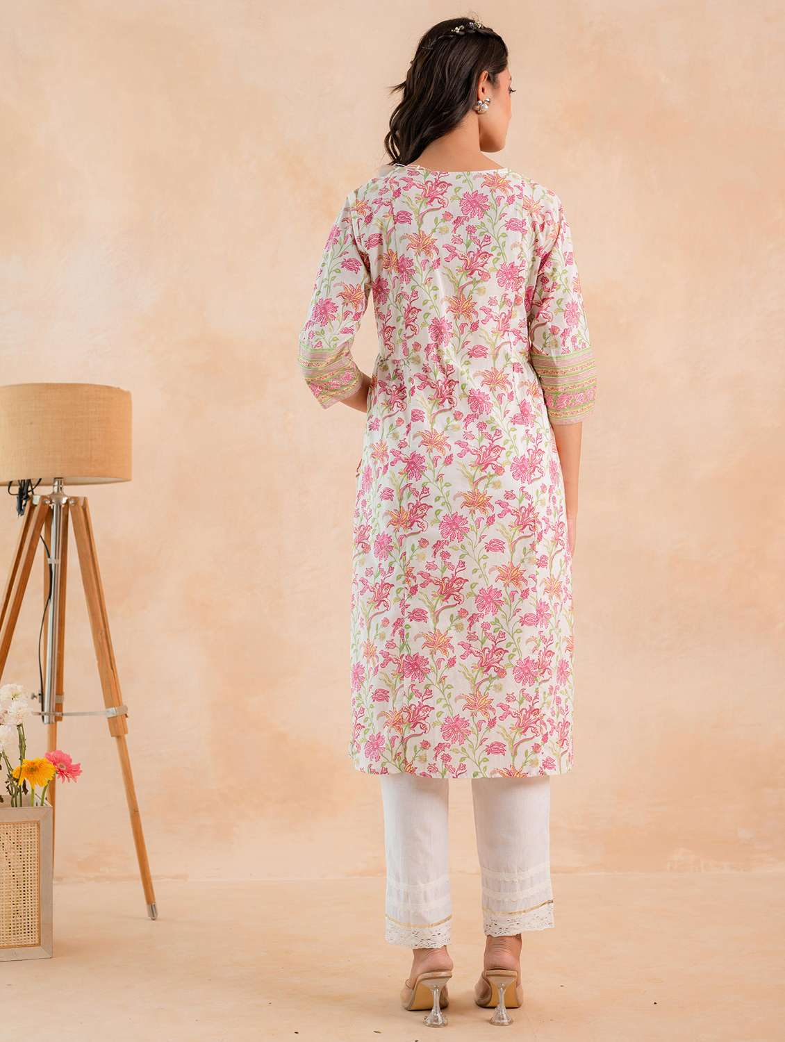 women printed three quarter sleeves straight kurta - 22550269 -  Standard Image - 3