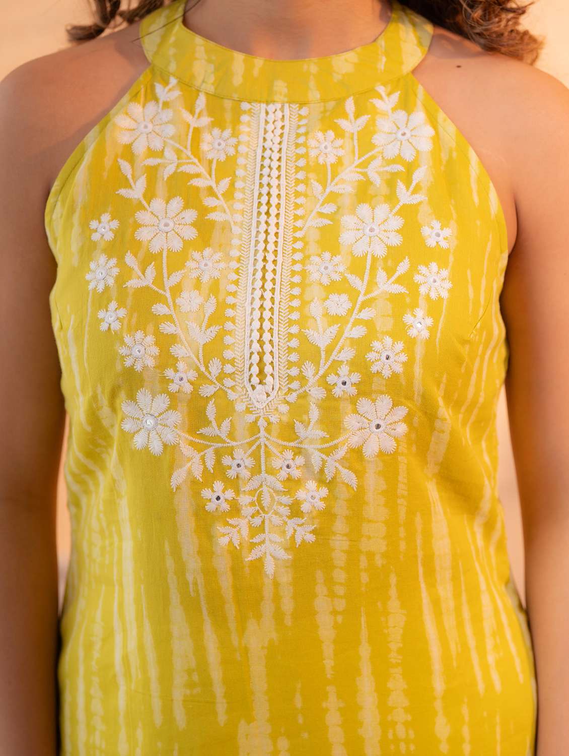 women printed sleeveless straight kurta - 22550275 -  Standard Image - 5