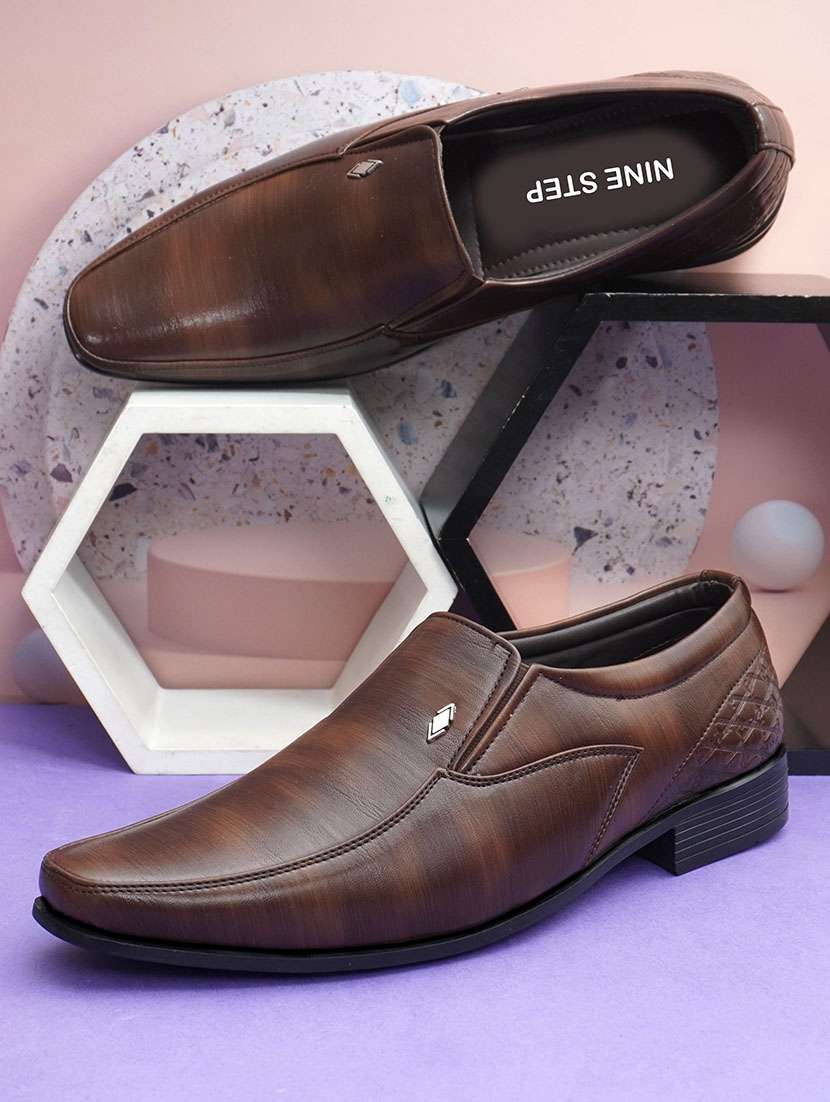 men solid slip on formal shoes