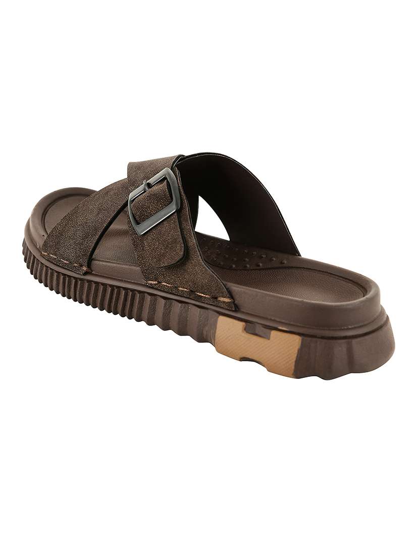 men brown slip on sandal - 22550352 -  Standard Image - 3