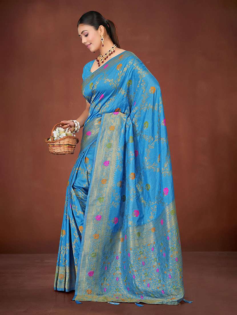 women self design banarasi saree with blouse
