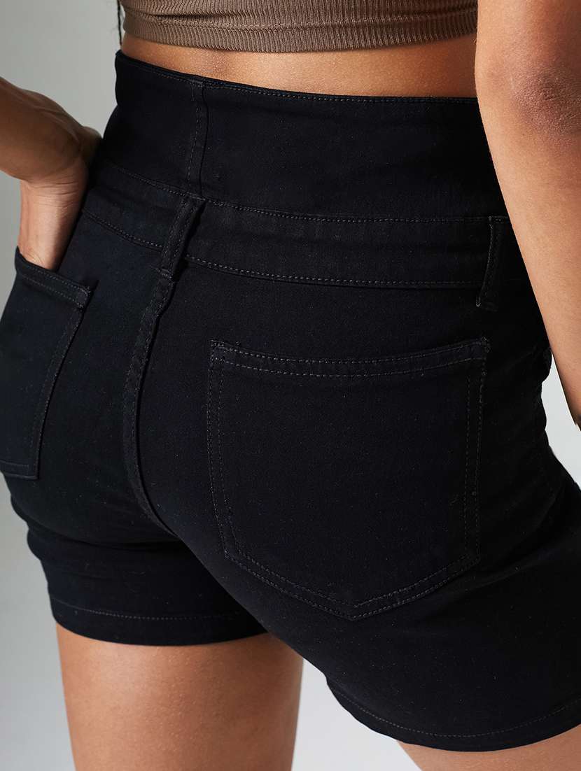 women solid high rise regular fit shorts - 22550933 -  Standard Image - 3