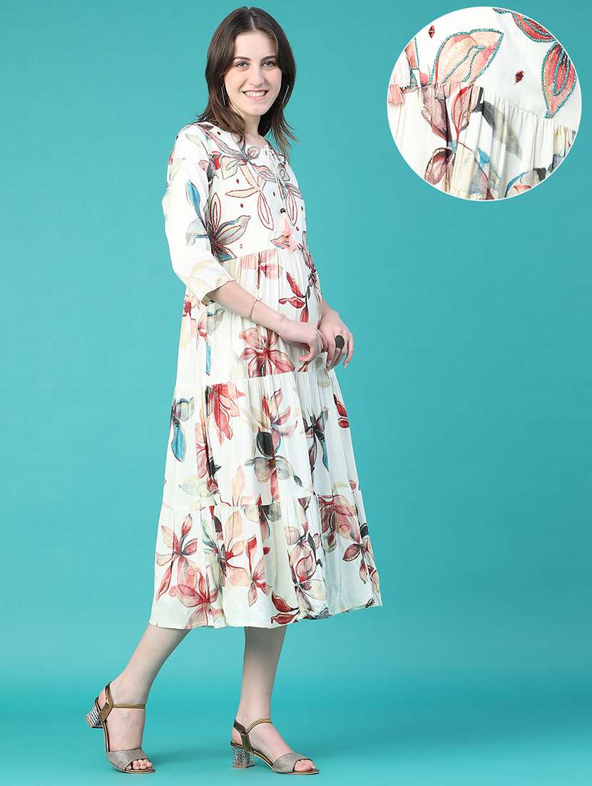 Women Printed Three Quarter Sleeves Tiered Dress - 22551984 -  Standard Image - 3