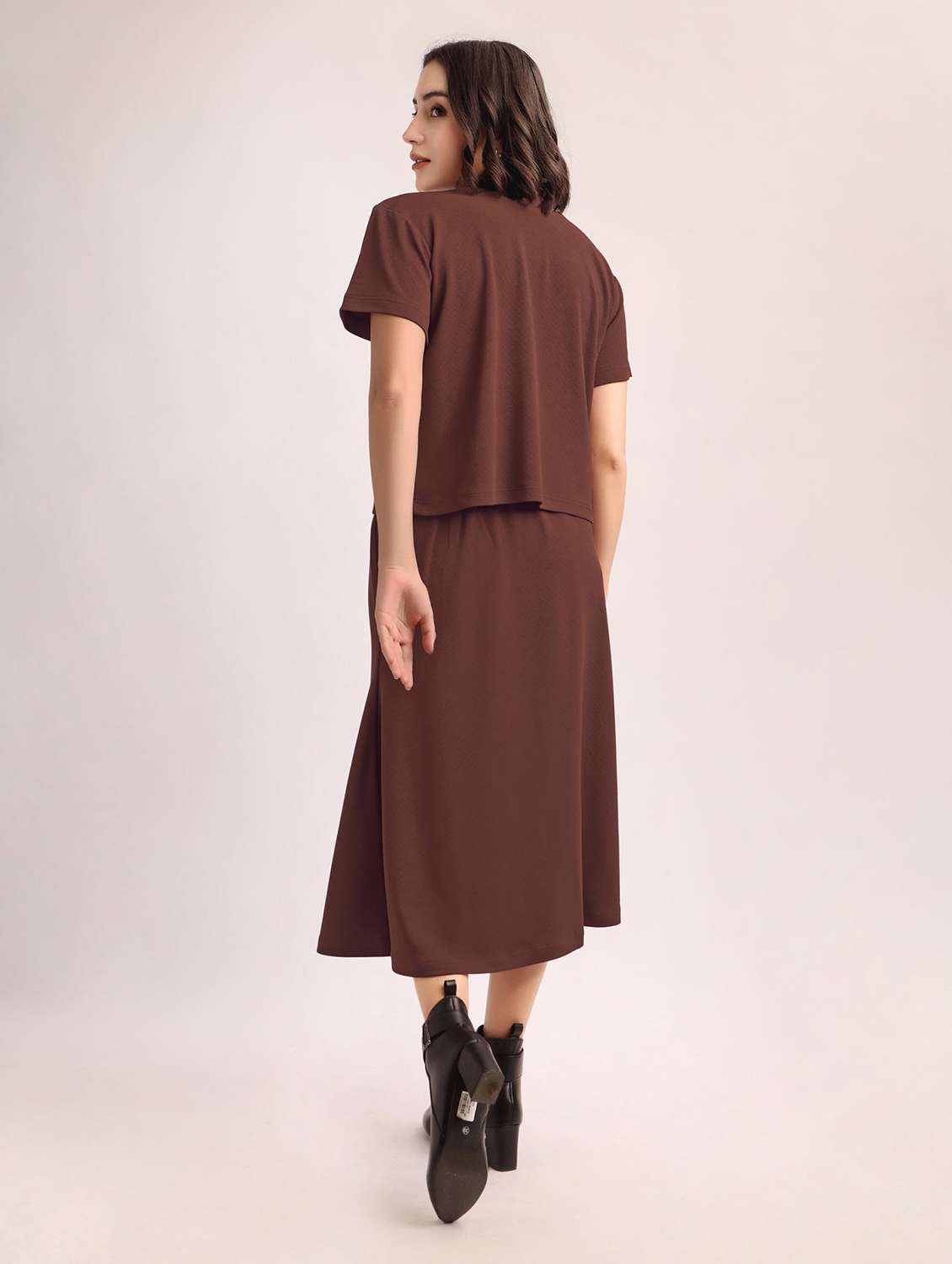 women solid short sleeves top and skirt set - 22553738 -  Standard Image - 3